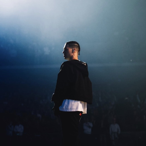 04｜一枚で決まる存在感