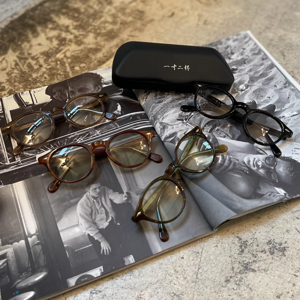 04｜ファッションを引き立てる個性派アイウェア