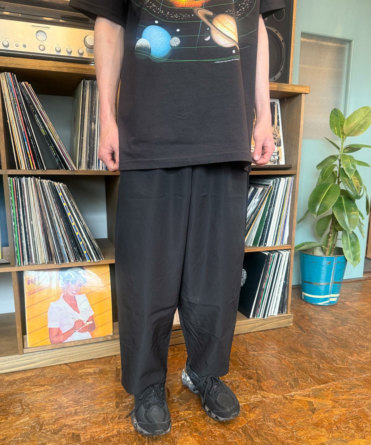 VOIRY ヴォイリー サンデーパンツ 黒 ブラック