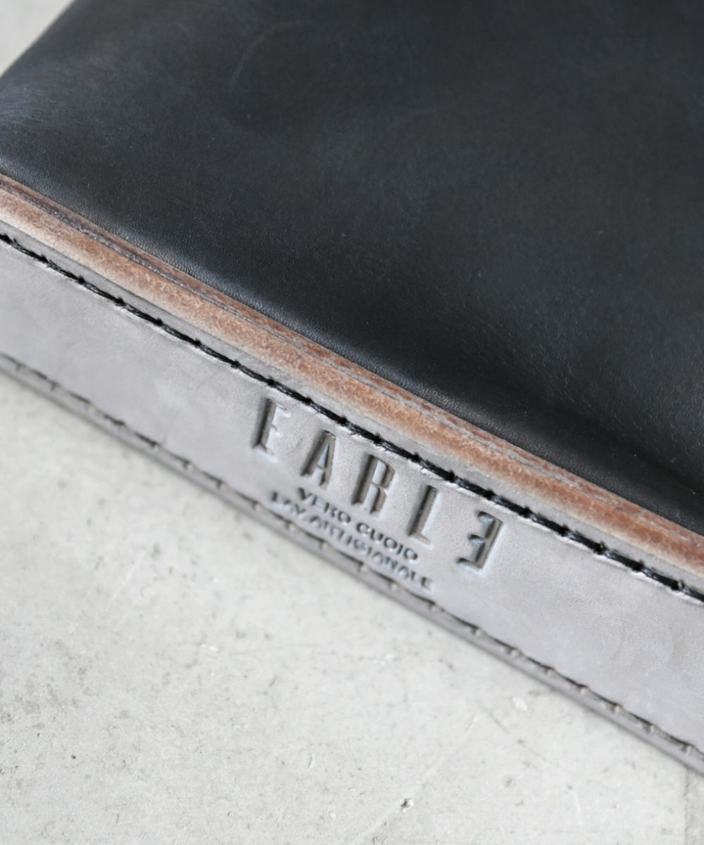 EARLE ショルダーバッグ