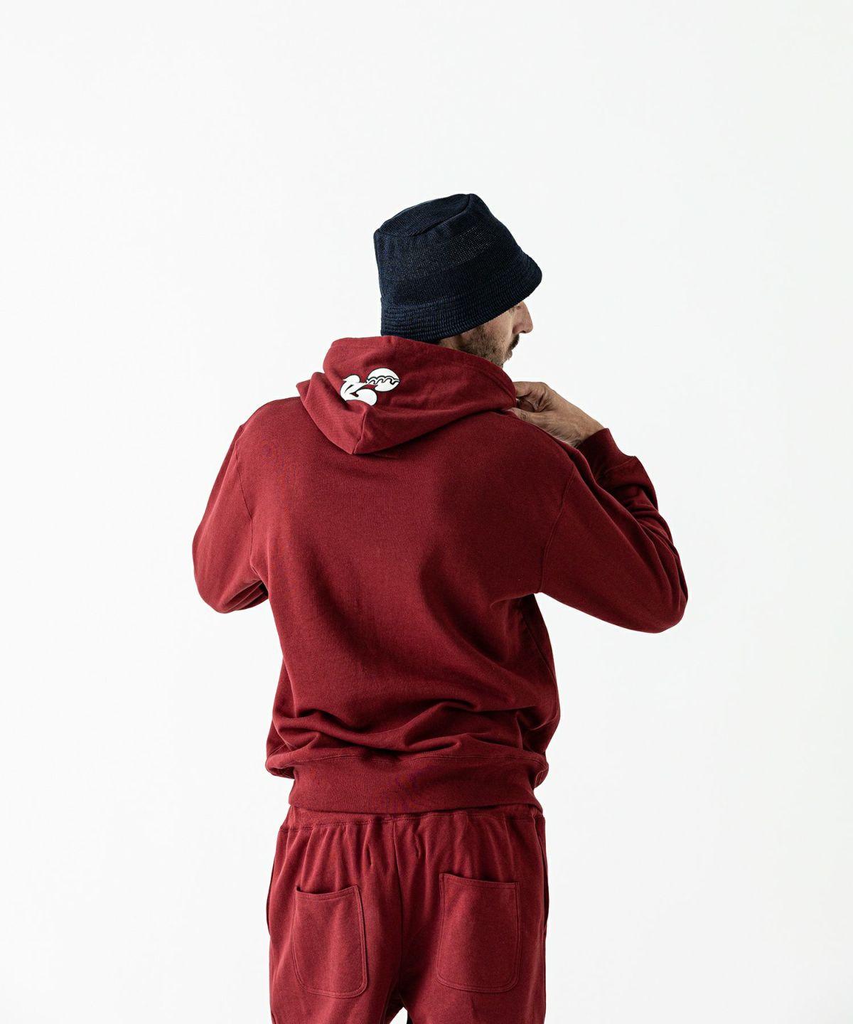 ACANTHUS アカンサス muta  パーカー