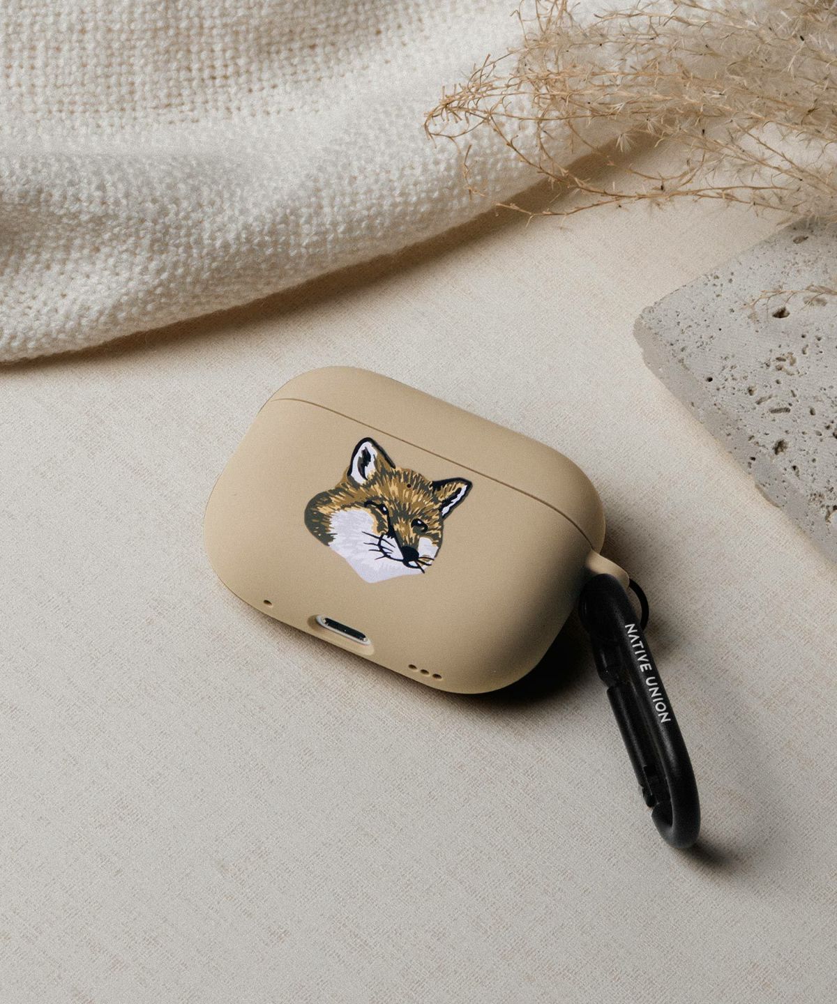 MAISON KITSUNE メゾンキツネ エアポッズプロケース airpods pro