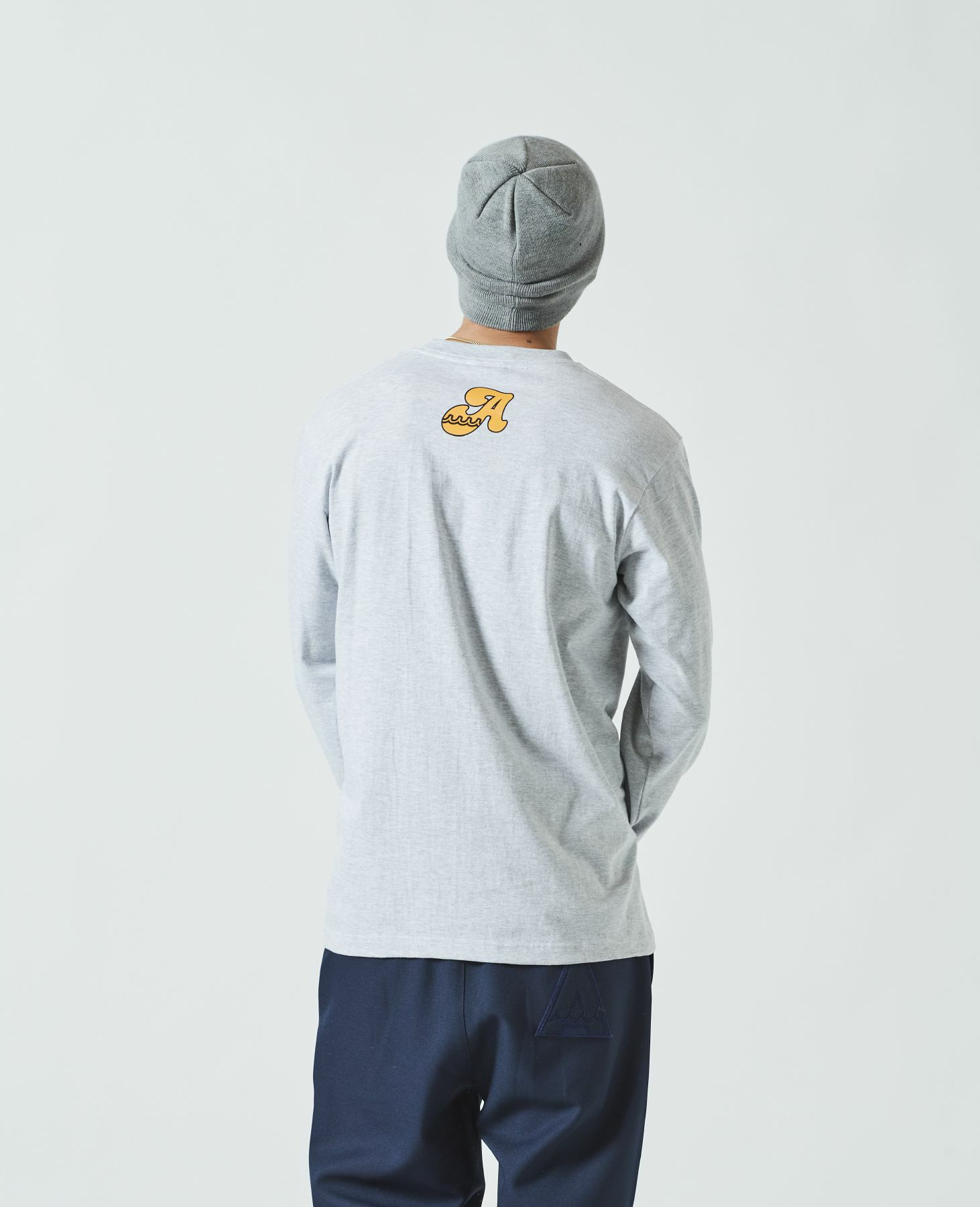 ACANTHUS アカンサス muta カレッジロゴ 長袖Tシャツ MA2337