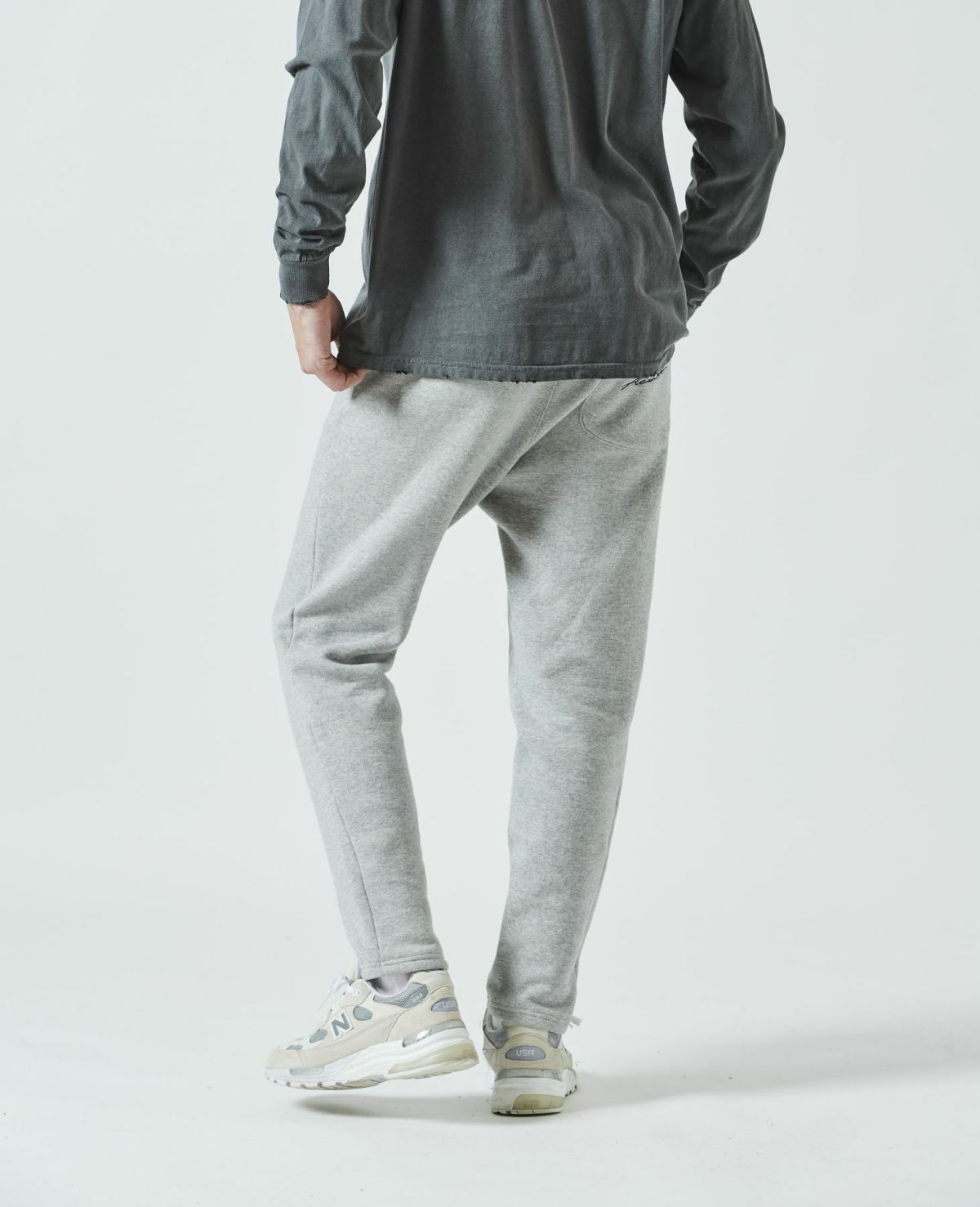 ACANTHUS アカンサス ナロースウェットパンツ