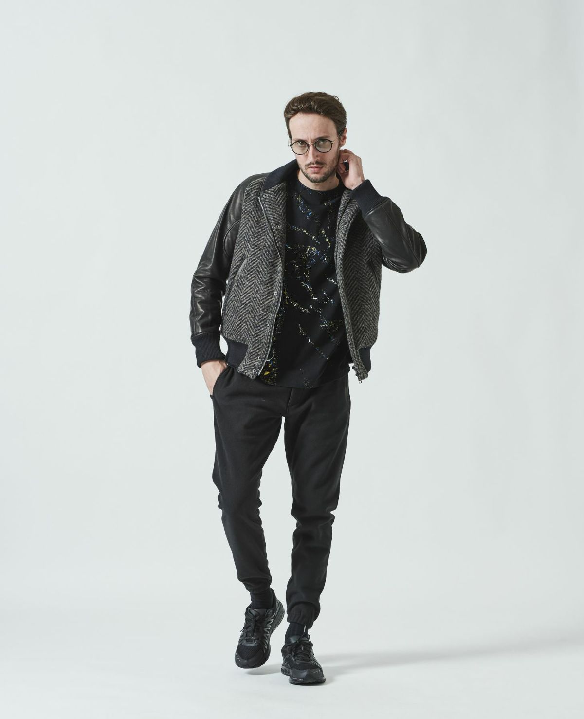 ACANTHUS アカンサス スタジャン