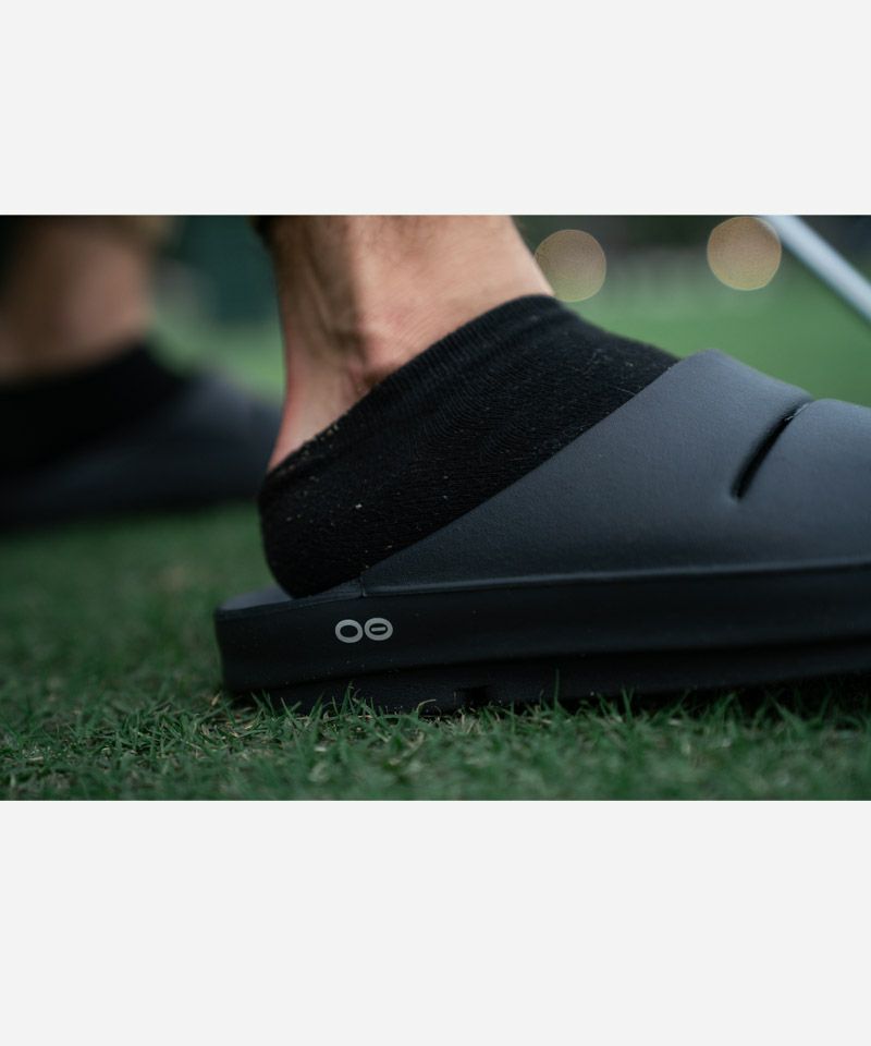 OOFOS ウーフォス リカバリーサンダル OOahh