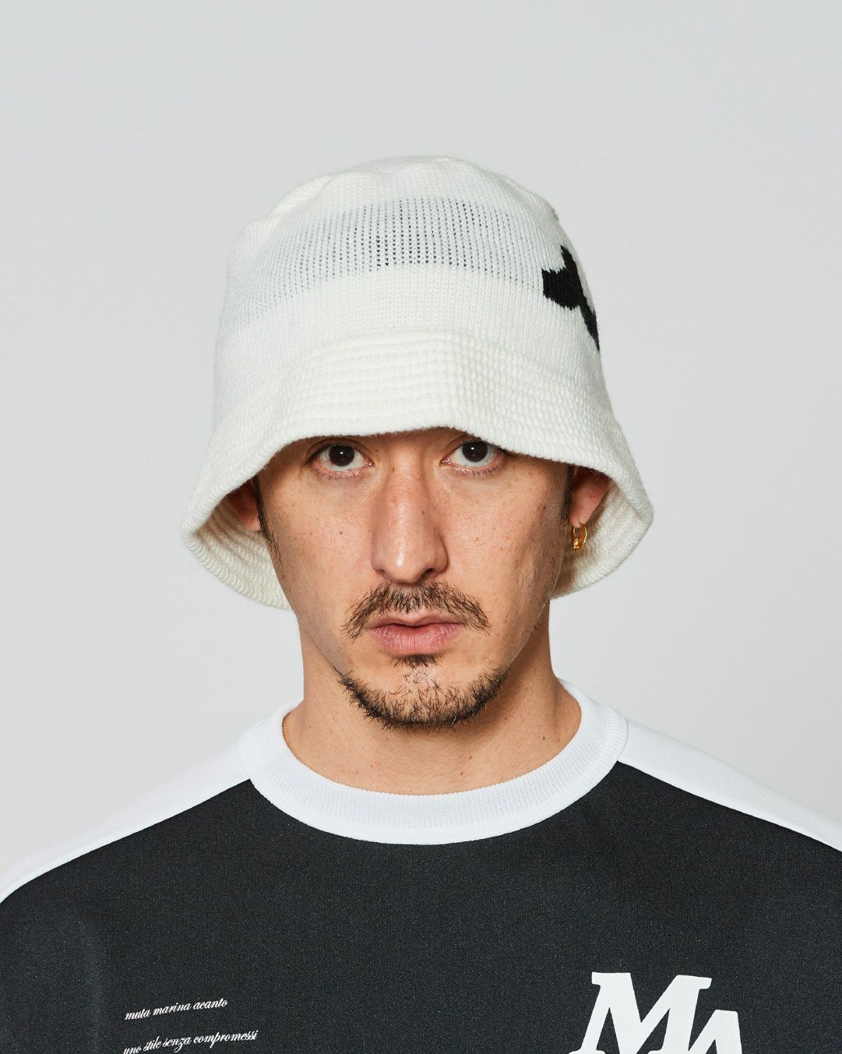 ACANTHUS アカンサス muta ムタ バケットハット