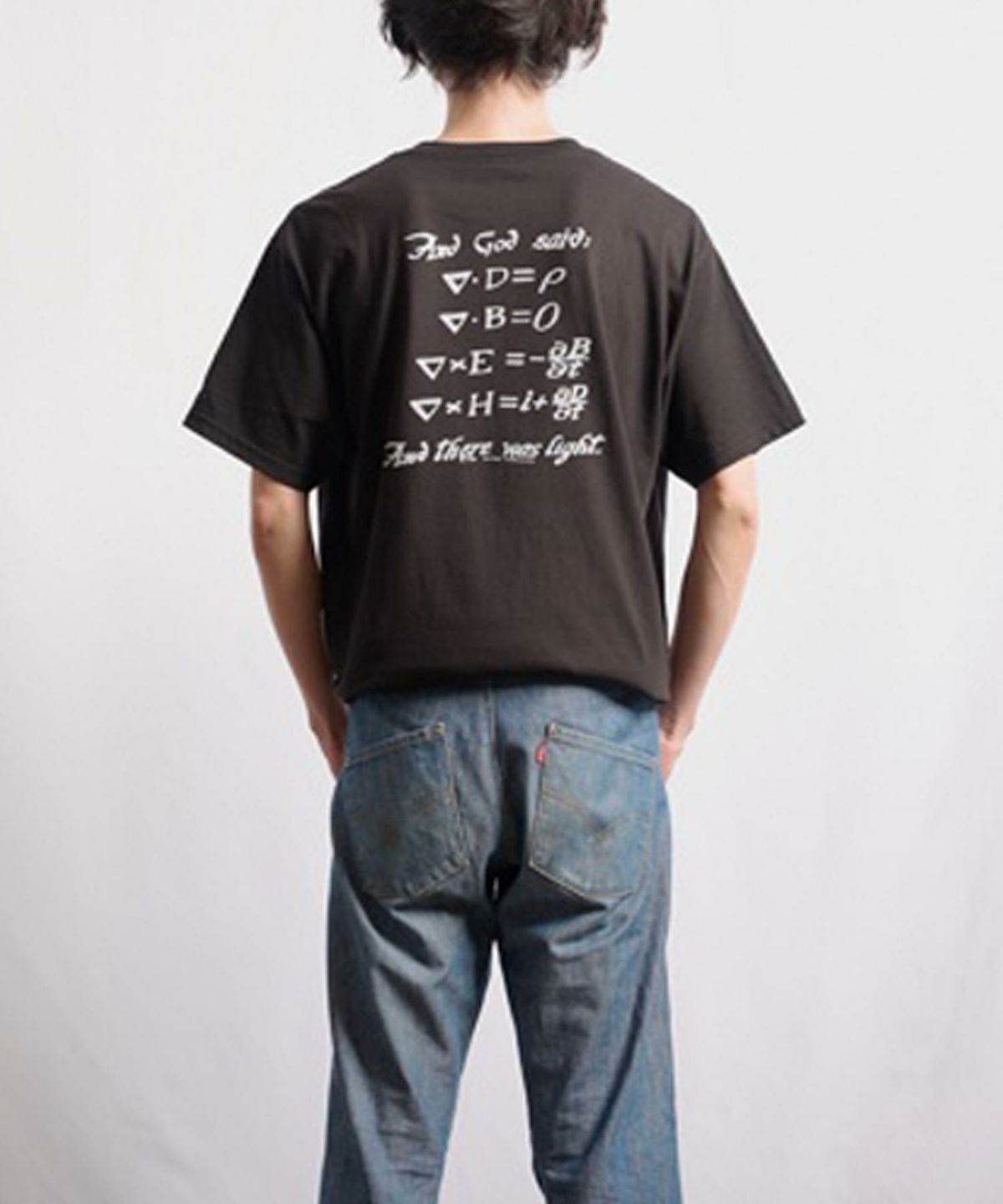 COTTON EXPRESSIONS Black Hole Tシャツ ブラックホール