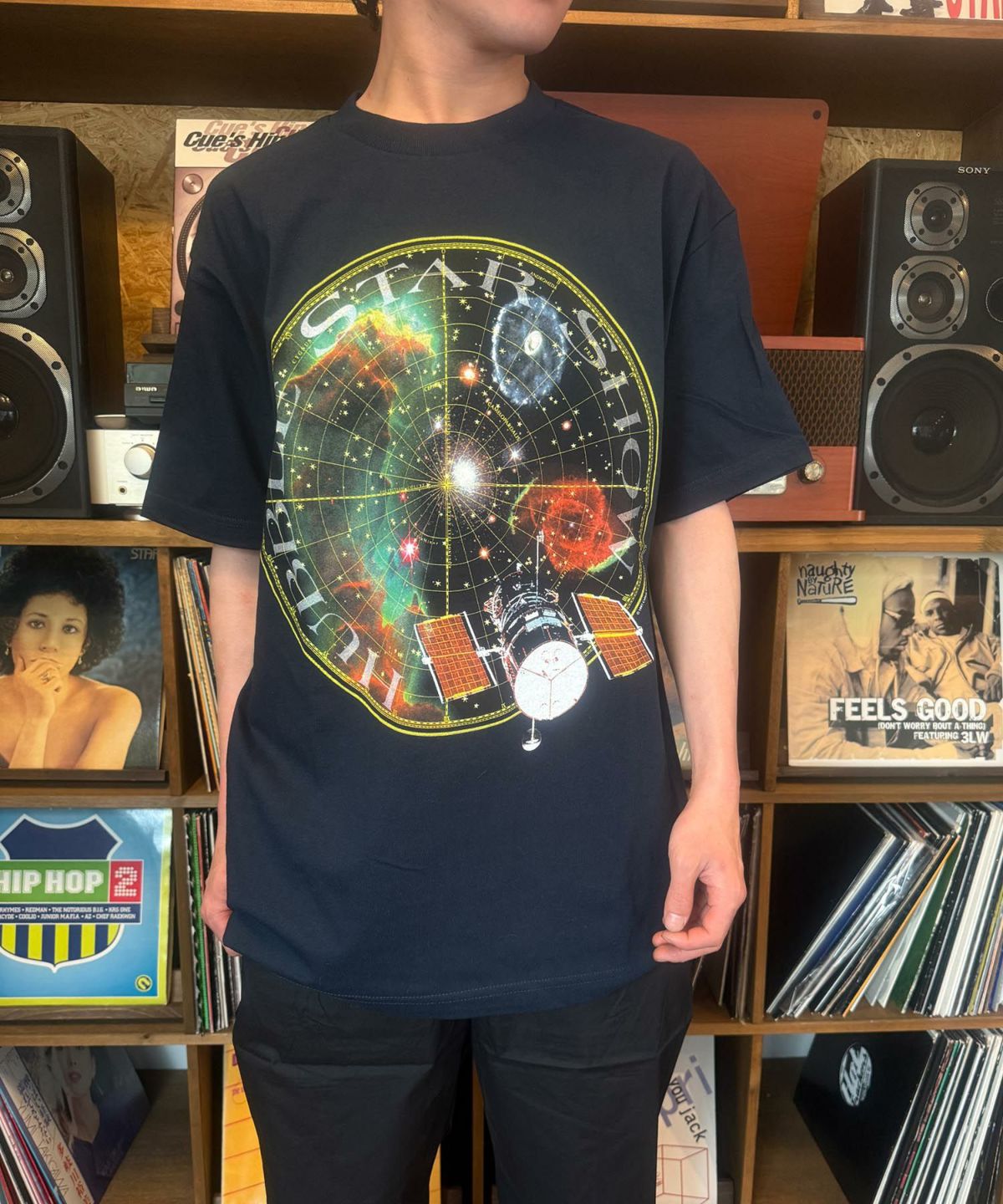 COTTON EXPRESSIONS Hubble star show Space Telescope Tシャツ ハッブル宇宙望遠鏡
