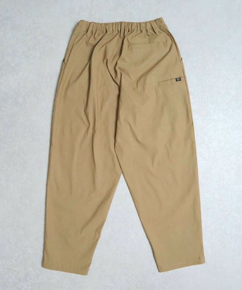 ワイドイージームービングパンツ