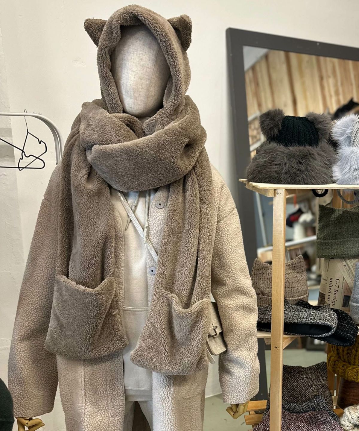 Dodge 猫耳ロングマフラー DD-566