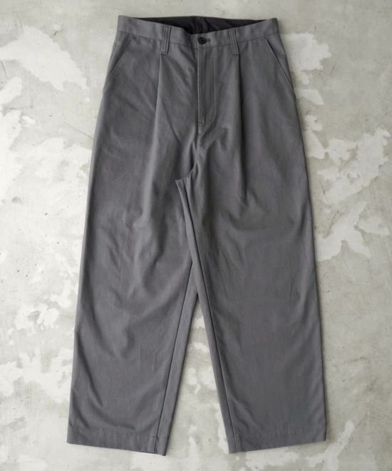UITU TUCK TROUSERS UUP-004 チノパンツ