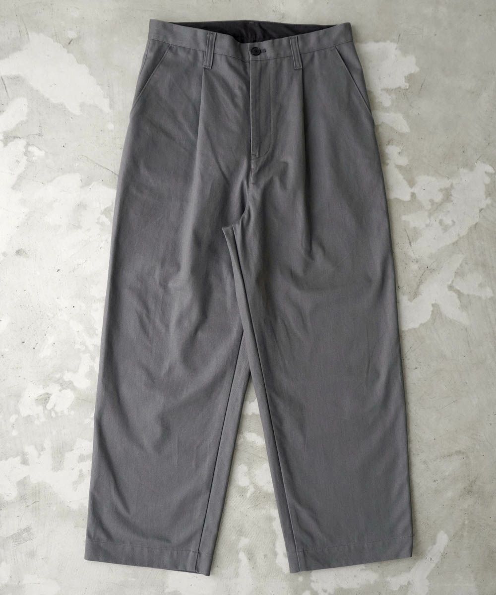 UITU TUCK TROUSERS UUP-004 チノパンツ