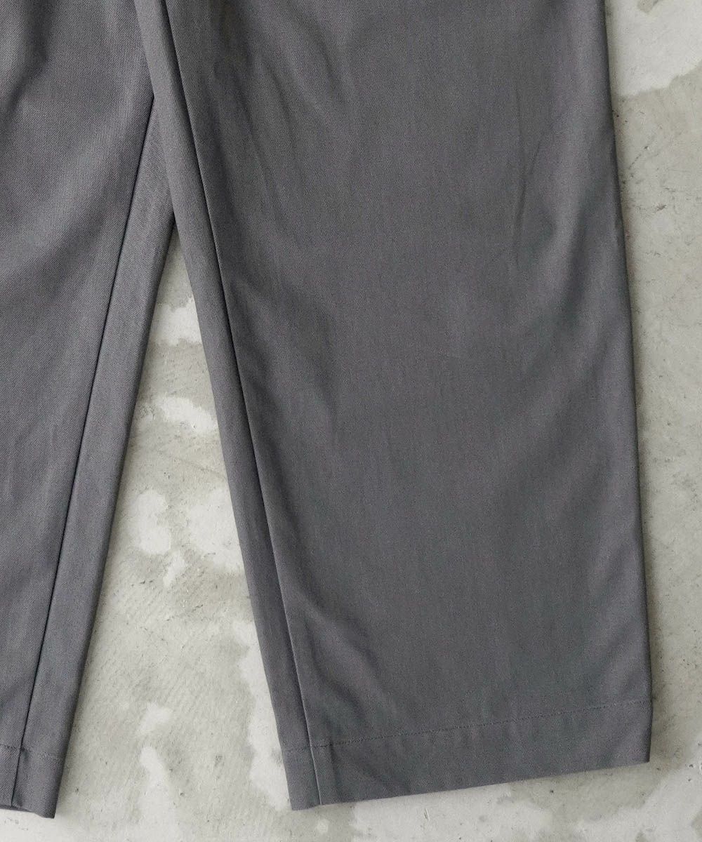 UITU TUCK TROUSERS UUP-004 チノパンツ