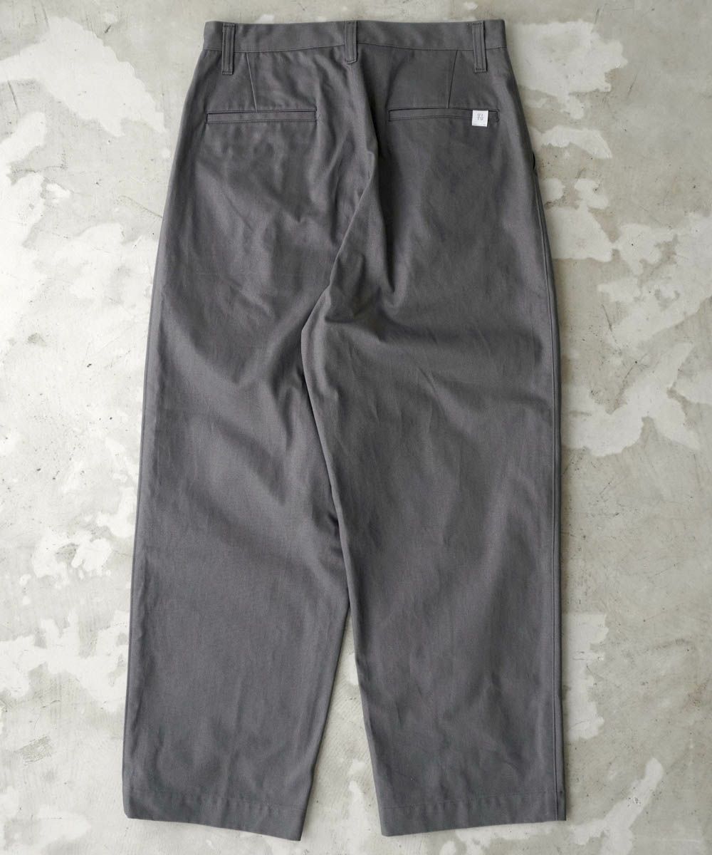 UITU TUCK TROUSERS UUP-004 チノパンツ