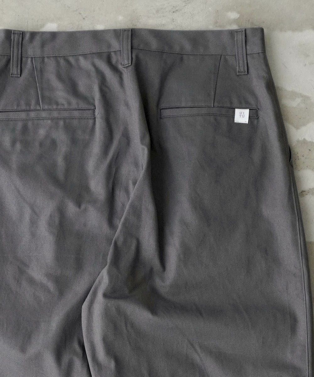 UITU TUCK TROUSERS UUP-004 チノパンツ