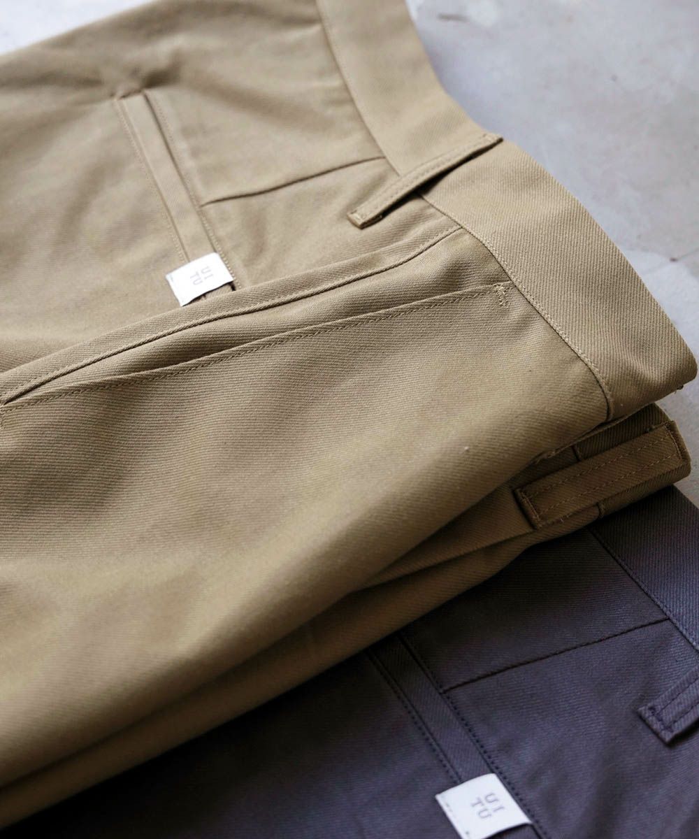 UITU TUCK TROUSERS UUP-004 チノパンツ